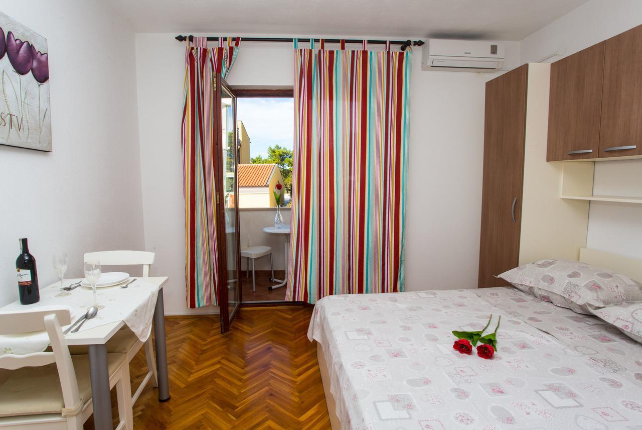 Apartments Zoran Promajna Cameră foto